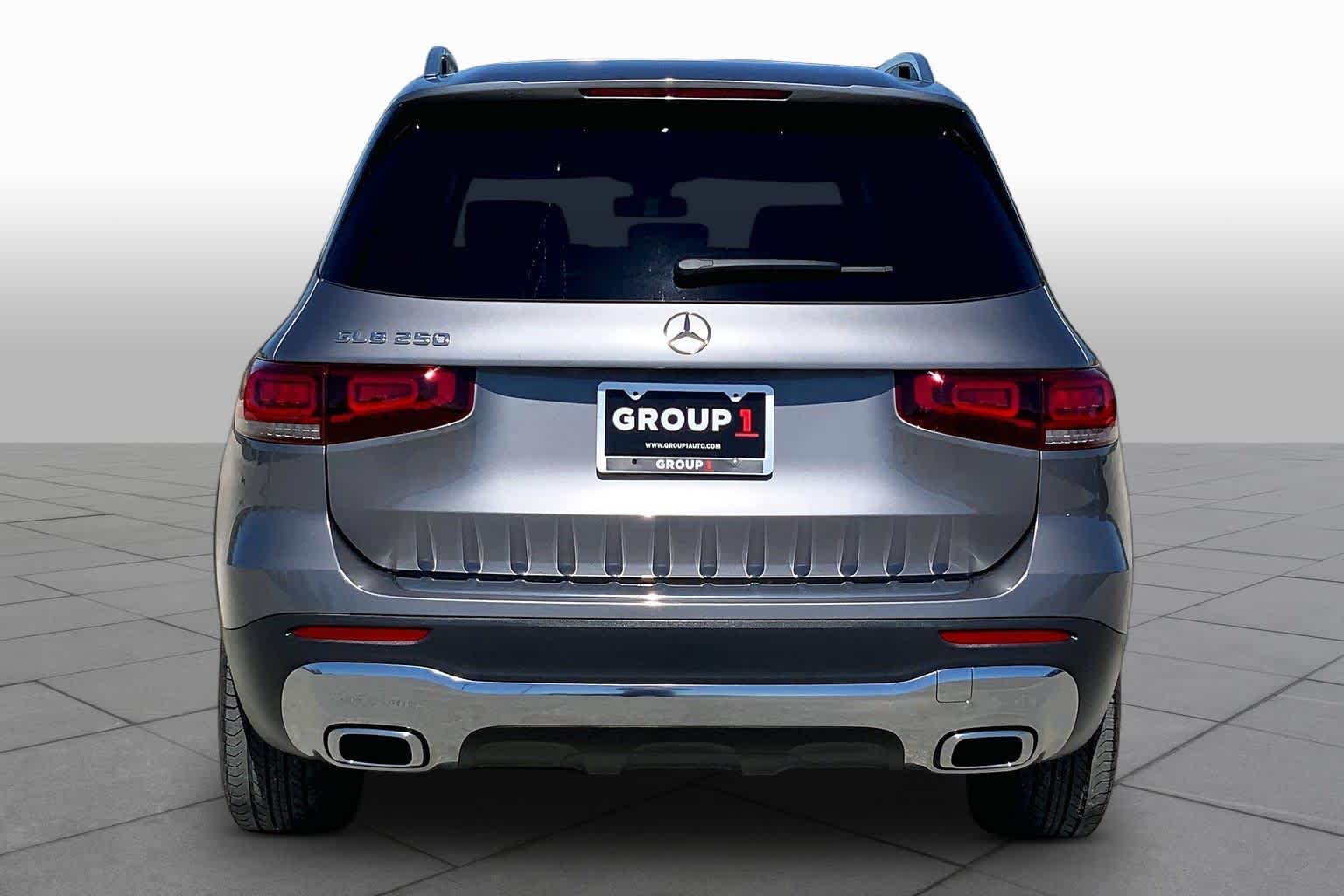 2023 Mercedes-Benz GLB 250 photo 5 of 36