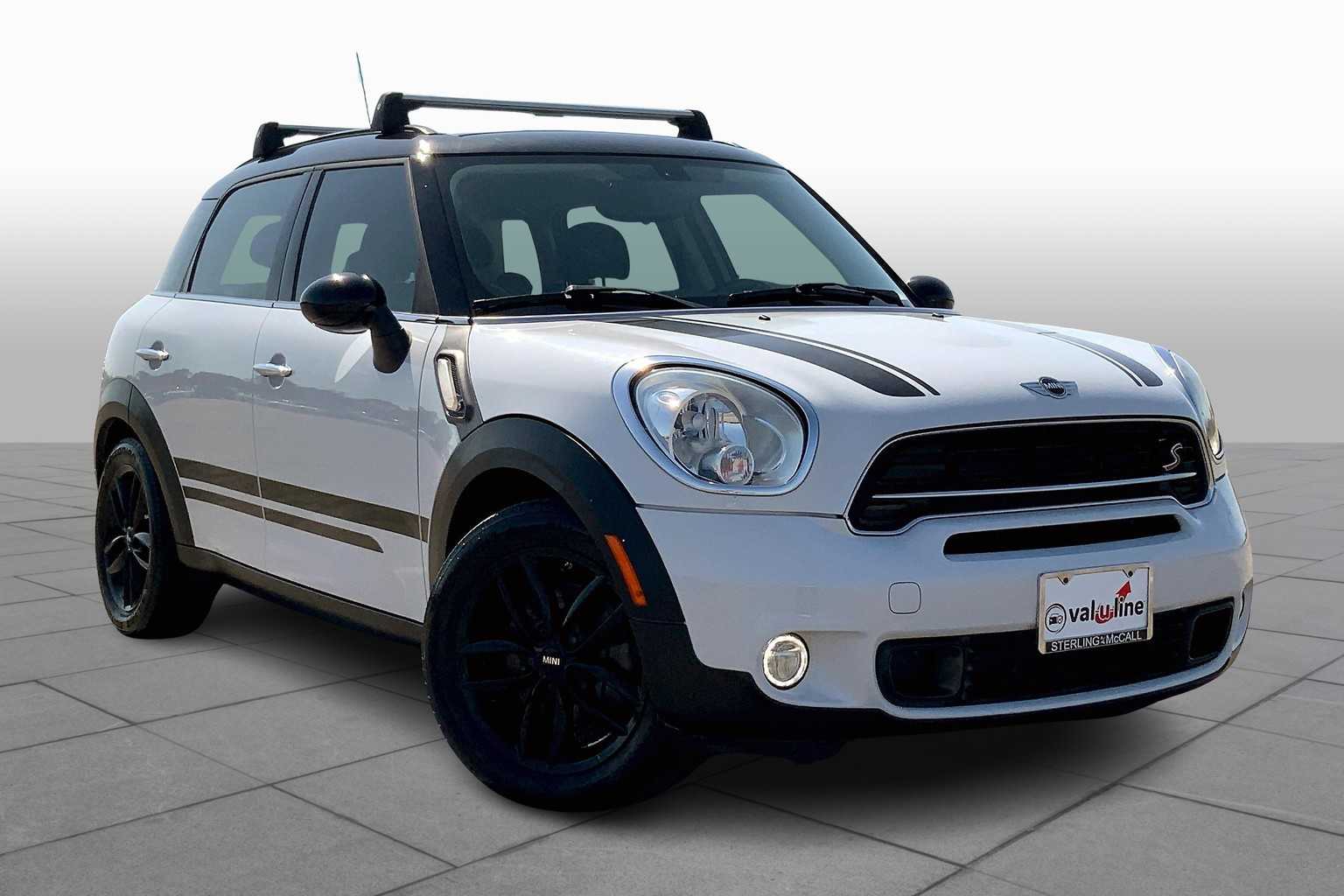 2016 MINI Countryman photo 3 of 33