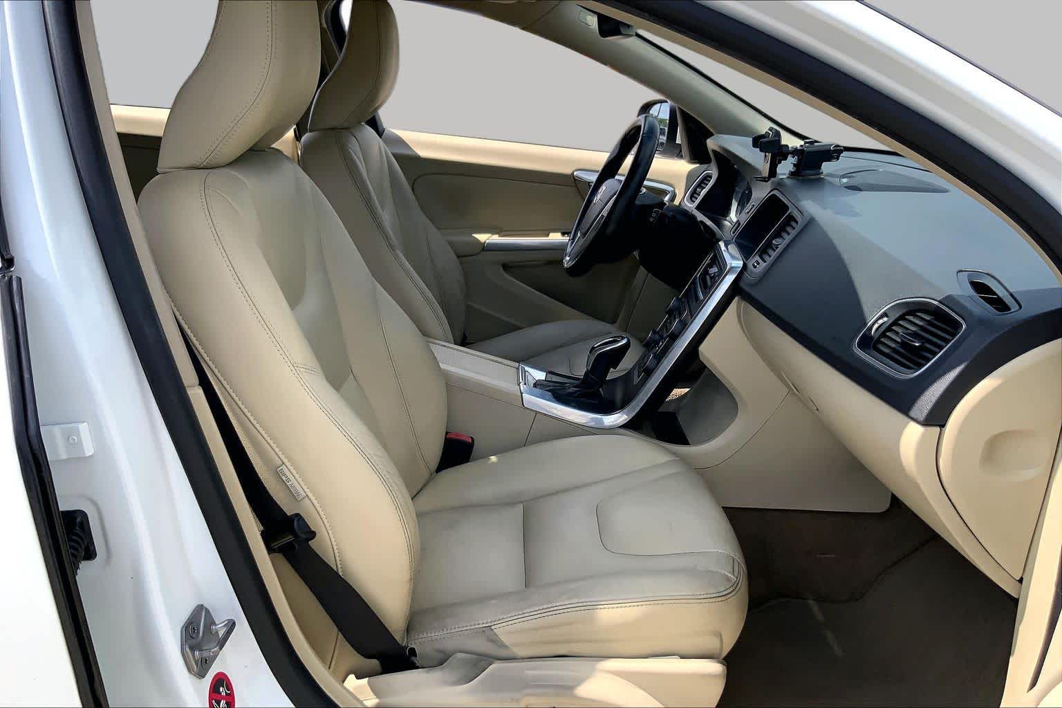 2015 Volvo V60 T5 Drive-E Platinum Crystal White Pearl at Mac Haik Ford