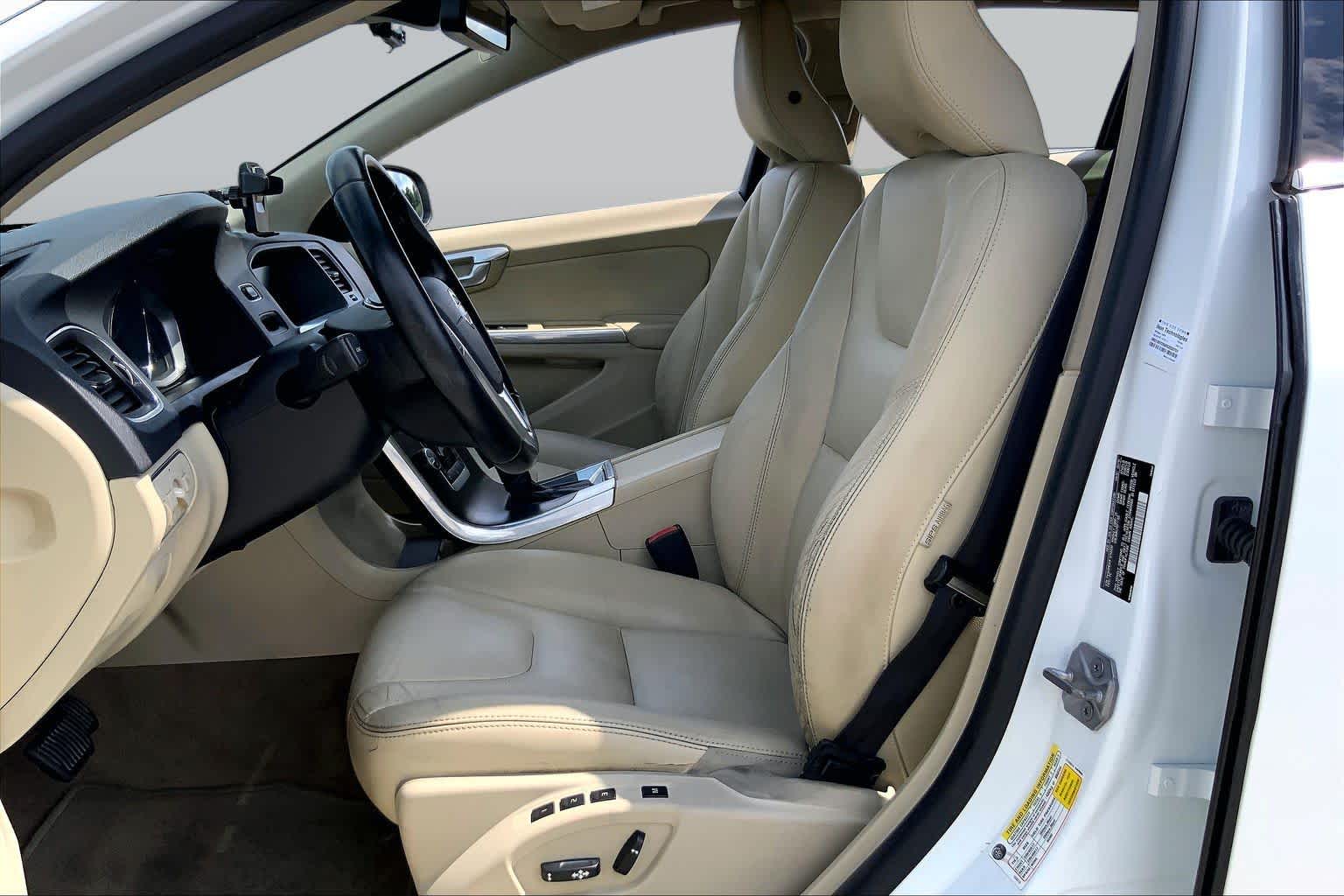 2015 Volvo V60 T5 Drive-E Platinum Crystal White Pearl at Mac Haik Ford