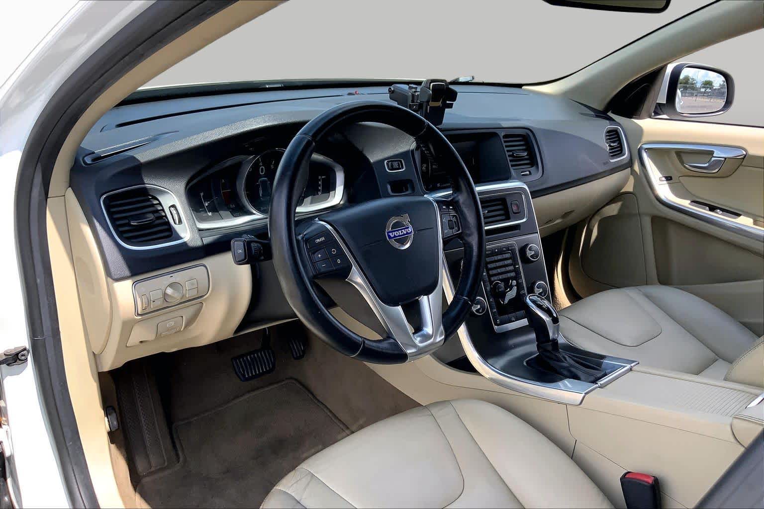 2015 Volvo V60 T5 Drive-E Platinum Crystal White Pearl at Mac Haik Ford