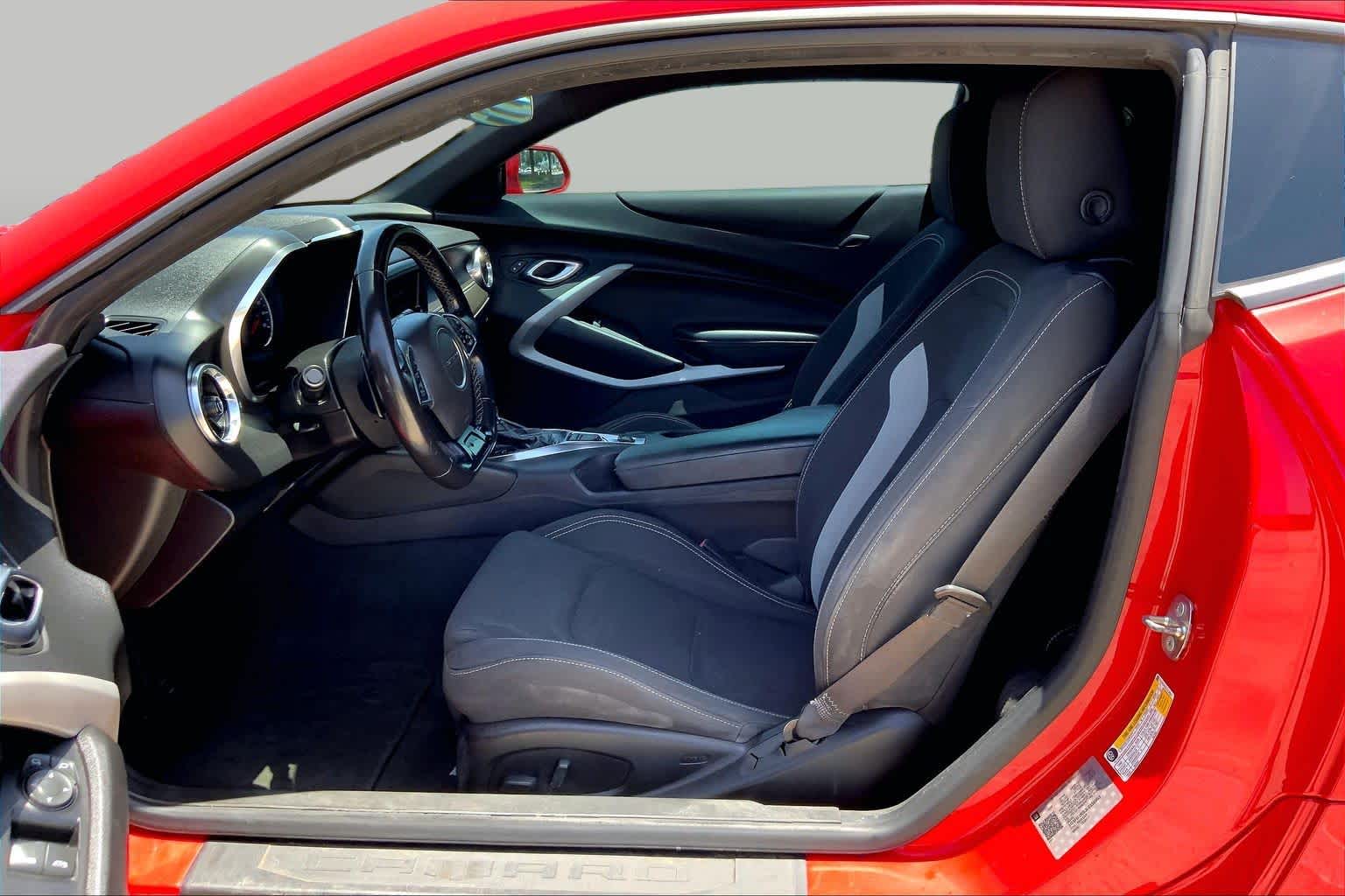 Pre-Owned 2020 Chevrolet Camaro 1LT