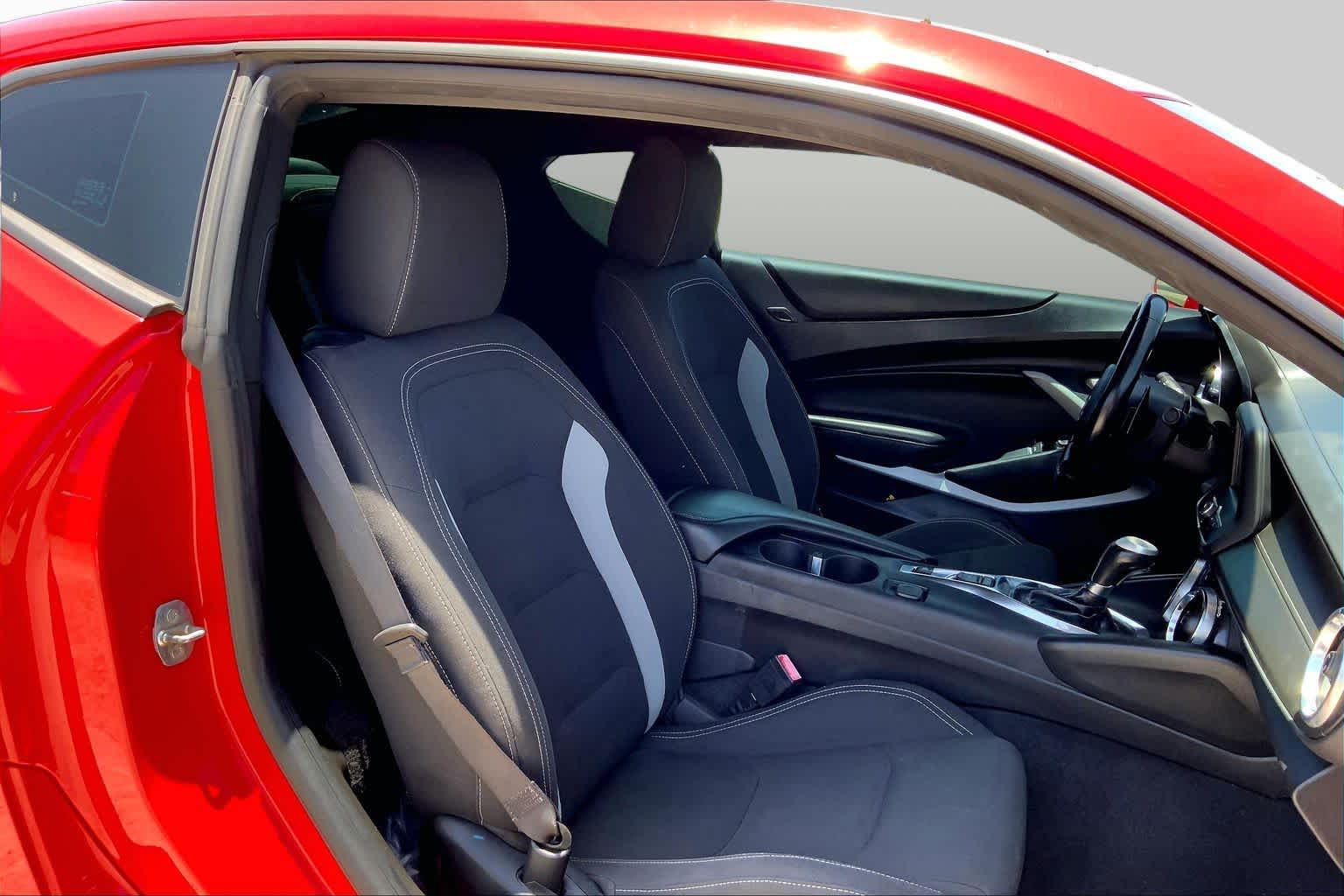 Pre-Owned 2020 Chevrolet Camaro 1LT