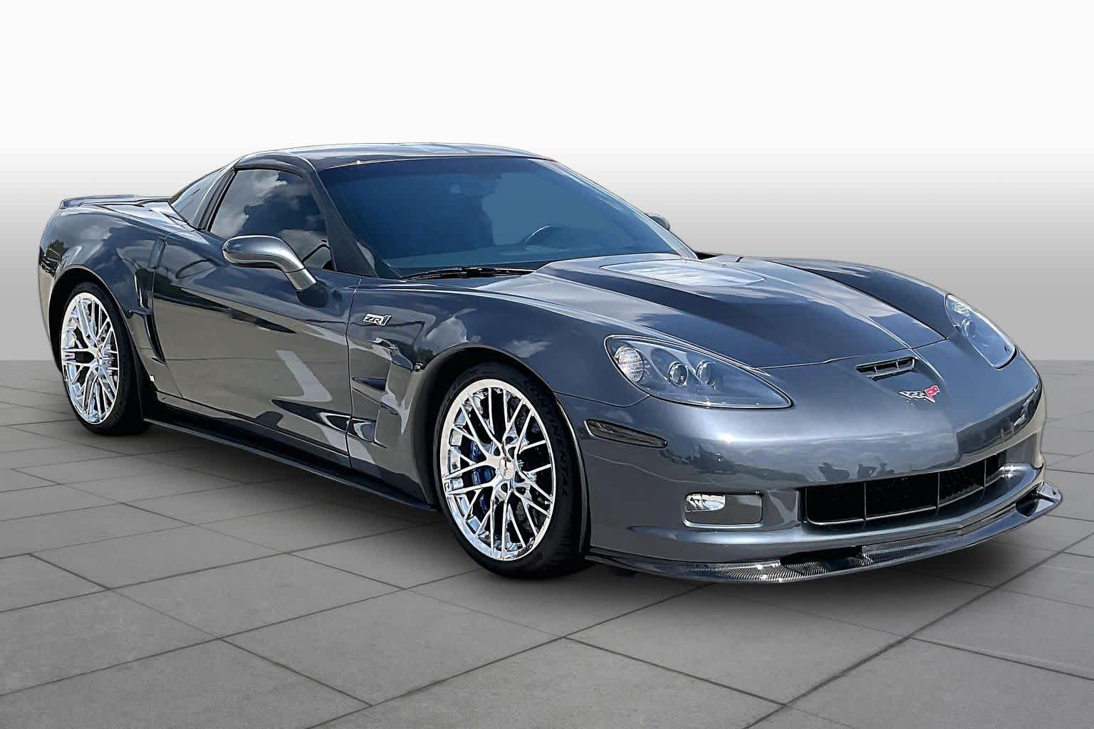 Used 2009 CYBER GRAY METALLIC Chevrolet ZR1 w/3ZR image 2
