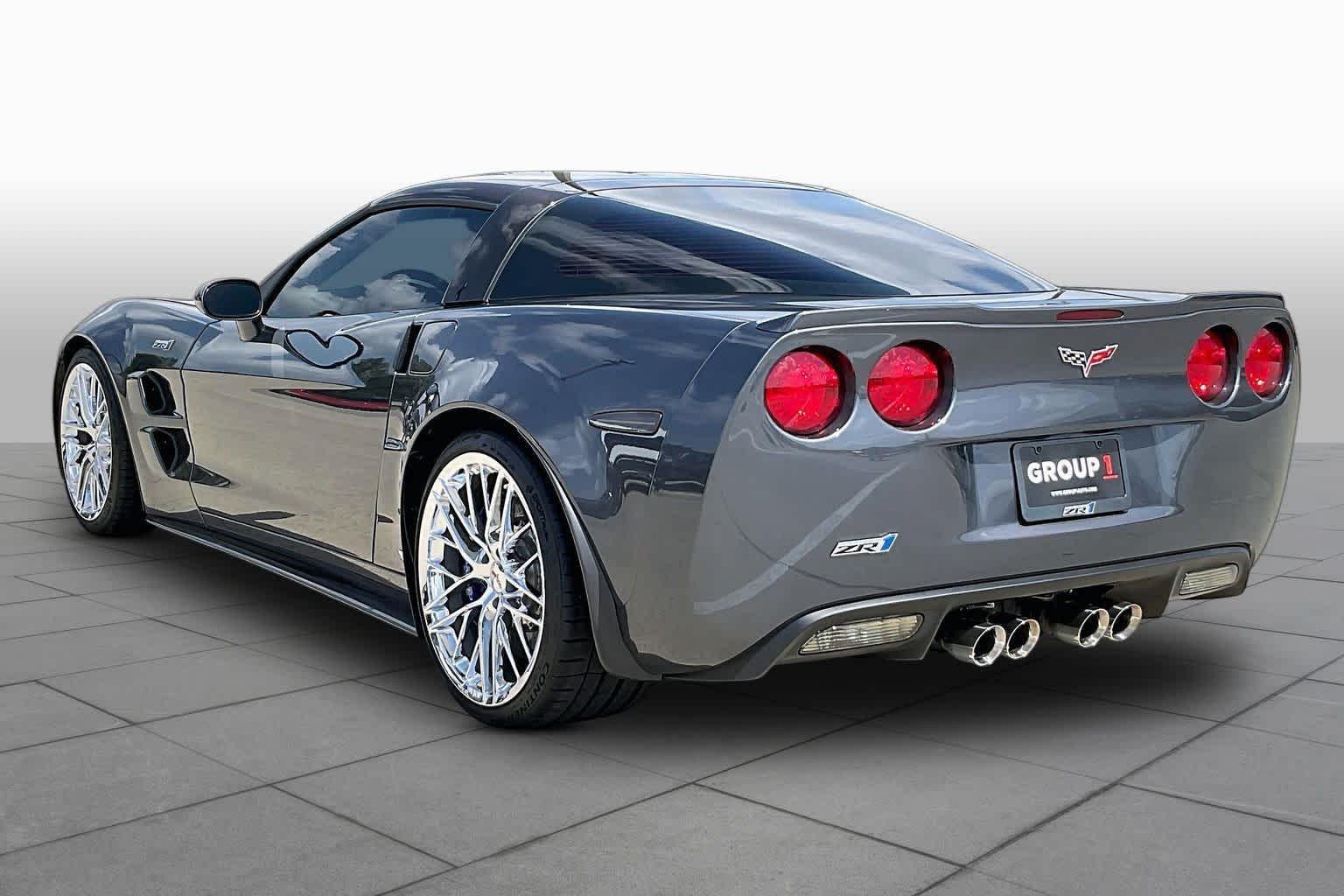 Used 2009 CYBER GRAY METALLIC Chevrolet ZR1 w/3ZR image 11