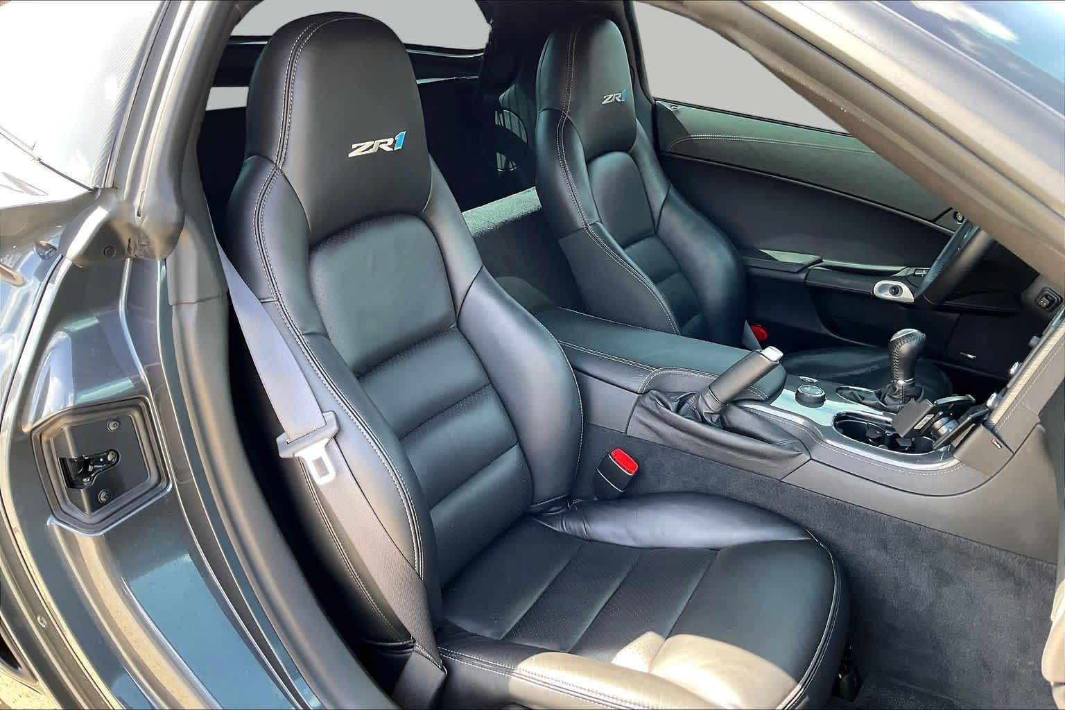 Used 2009 CYBER GRAY METALLIC Chevrolet ZR1 w/3ZR image 8