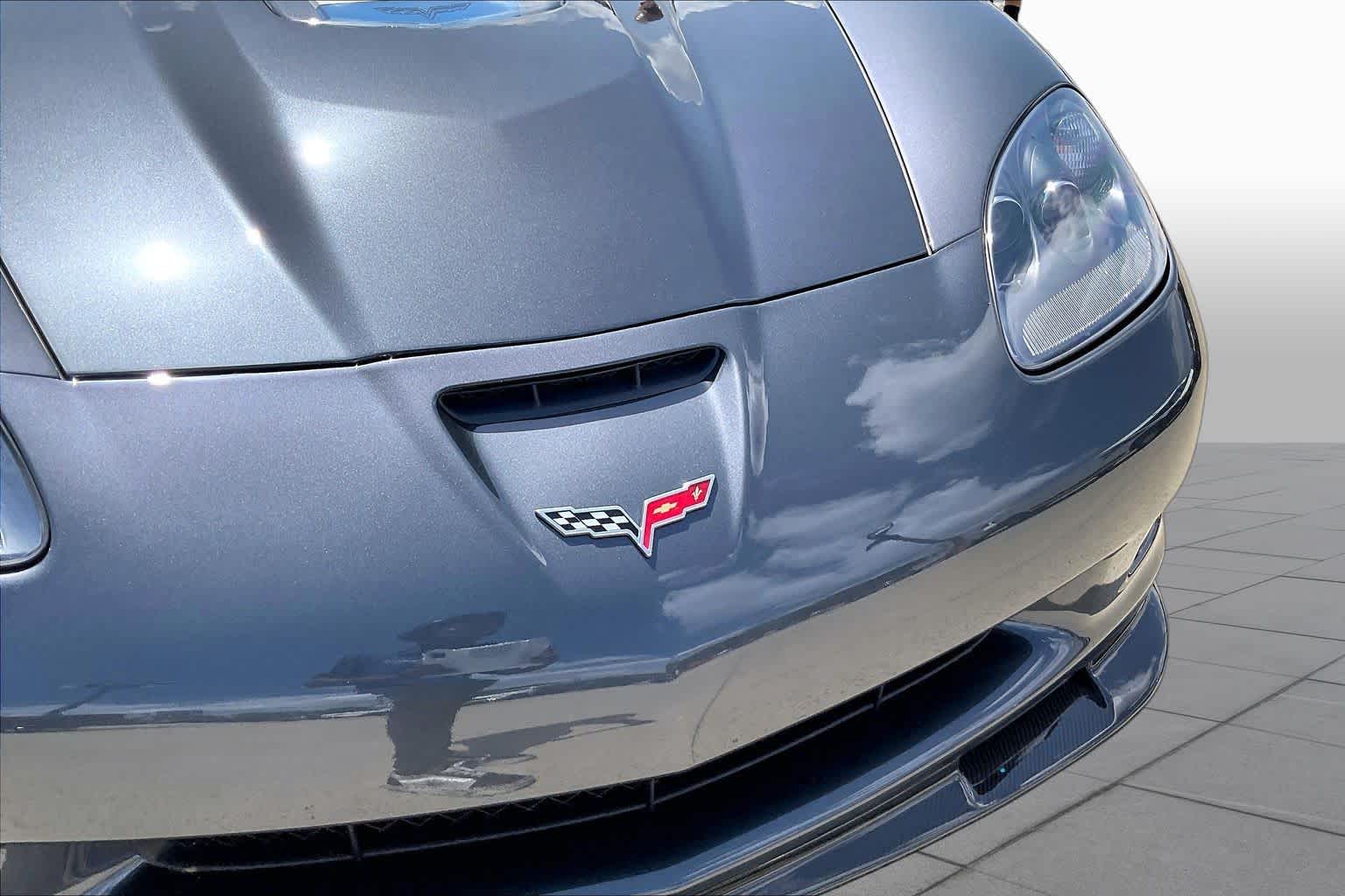 Used 2009 CYBER GRAY METALLIC Chevrolet ZR1 w/3ZR image 25