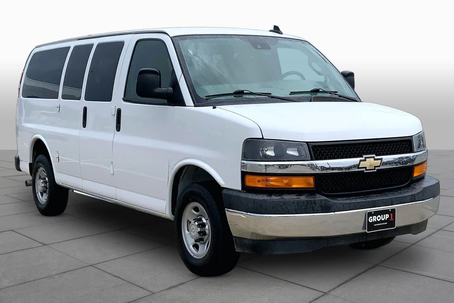 Pre-Owned 2020 Chevrolet Express Passenger 2500 LT