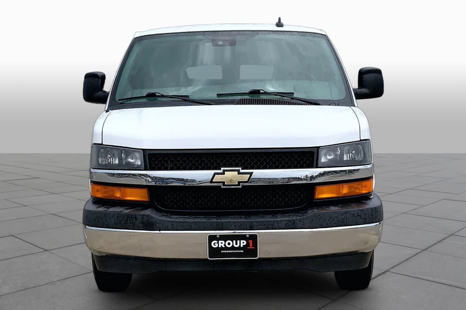 Pre-Owned 2020 Chevrolet Express Passenger 2500 LT