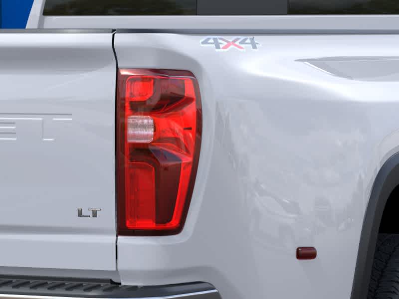 New 2026 Summit White Chevrolet LT DRW image 11