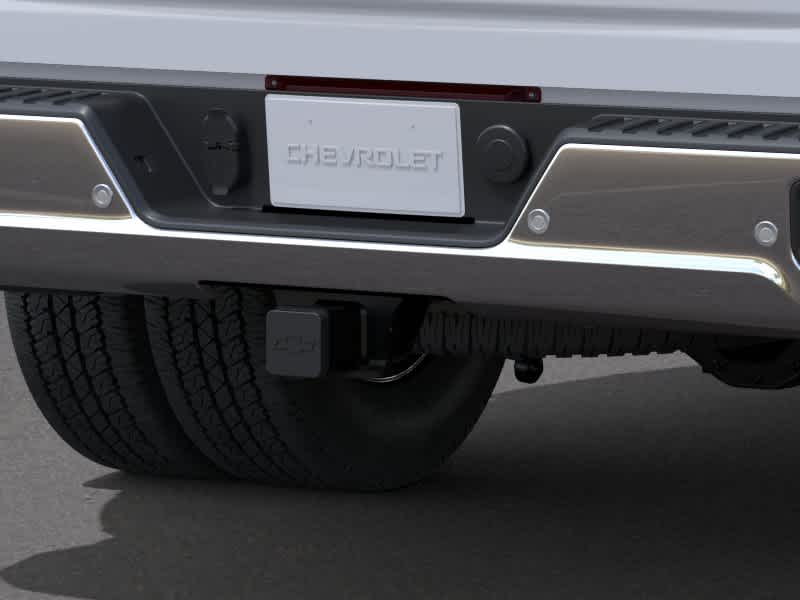 New 2026 Summit White Chevrolet LT DRW image 14