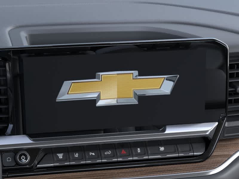New 2026 Summit White Chevrolet LT DRW image 20