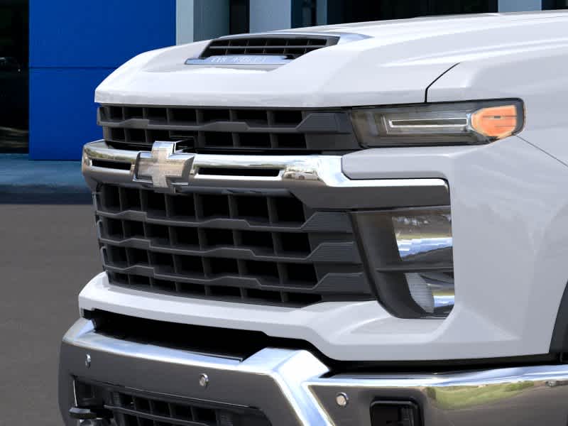 New 2026 Summit White Chevrolet LT DRW image 13