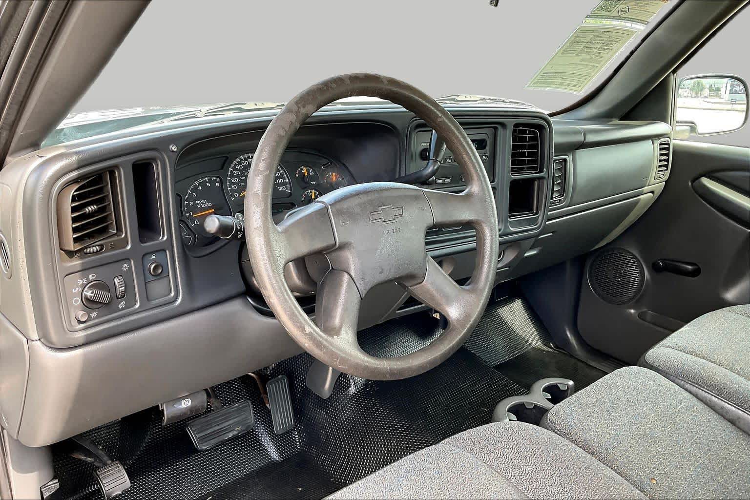 Used 2006 Graystone Metallic Chevrolet Work Truck image 15