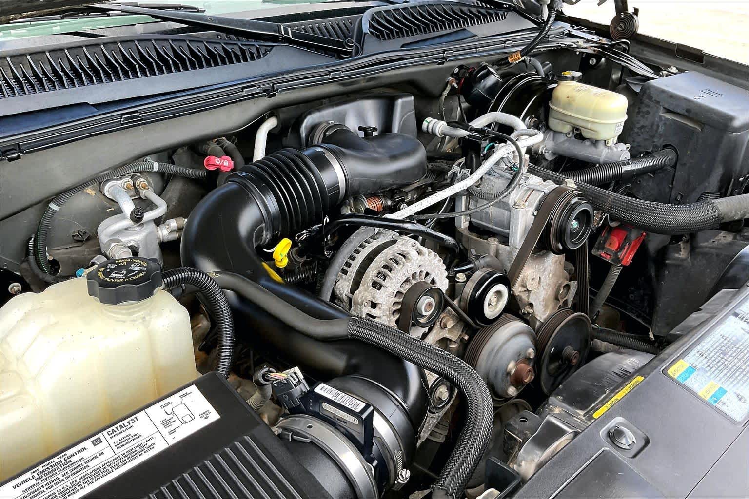 Used 2006 Graystone Metallic Chevrolet Work Truck image 28