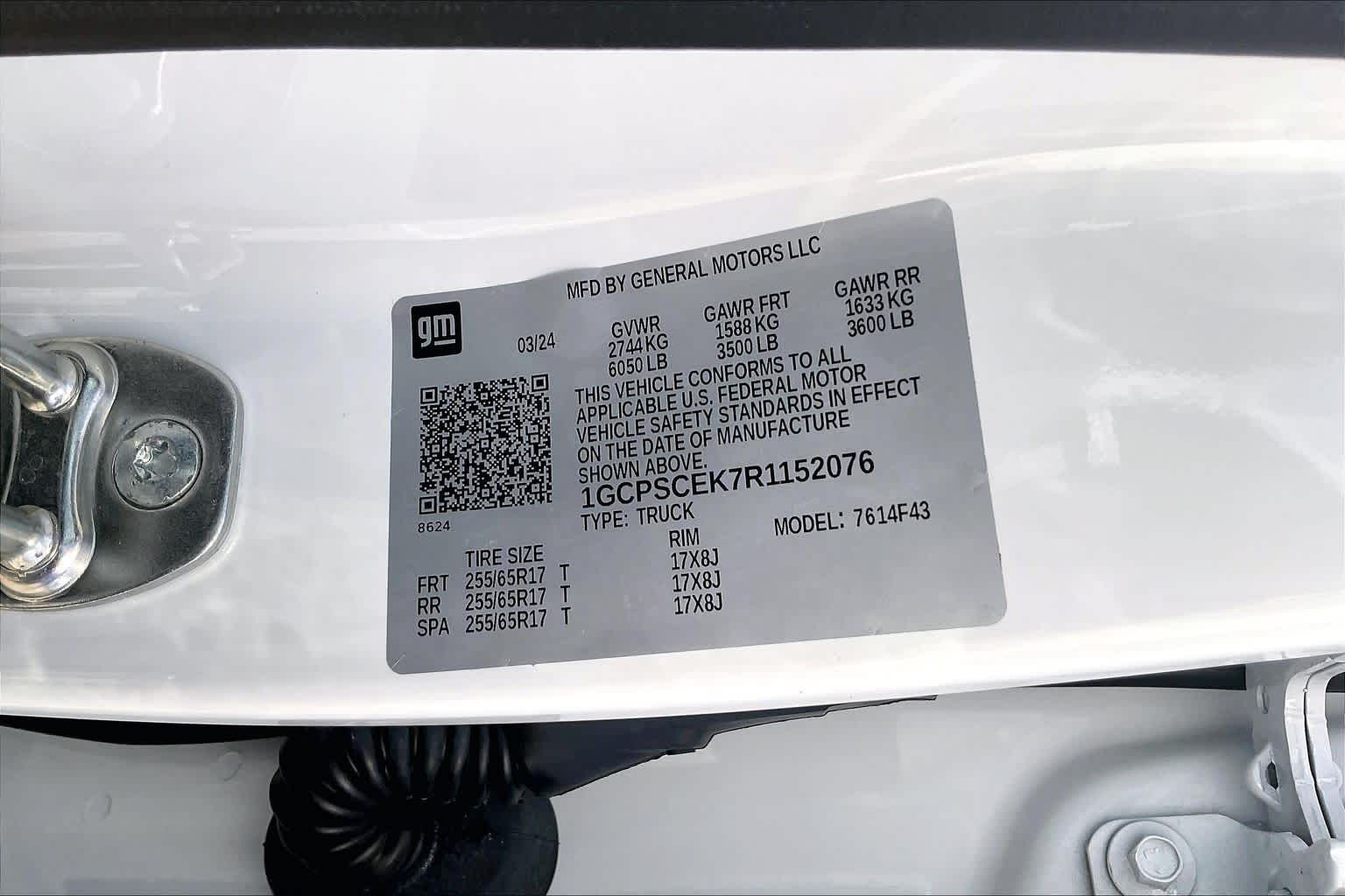 Certified Used 2024 Summit White Chevrolet LT image 35