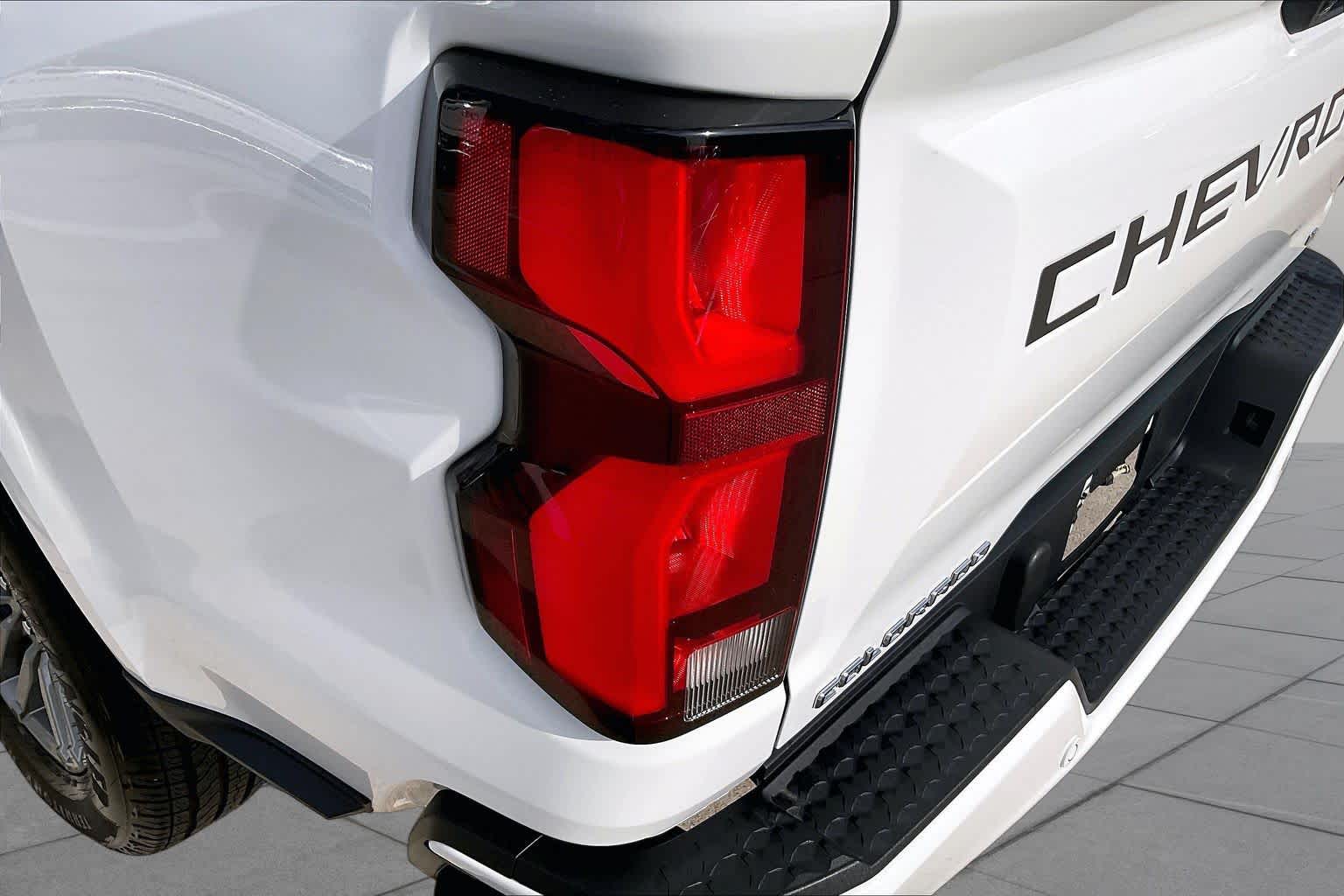 Certified Used 2024 Summit White Chevrolet LT image 27