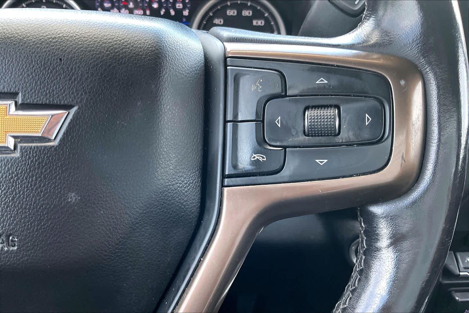 Used 2019 CAJUN RED TINTCOAT Chevrolet High Country image 25