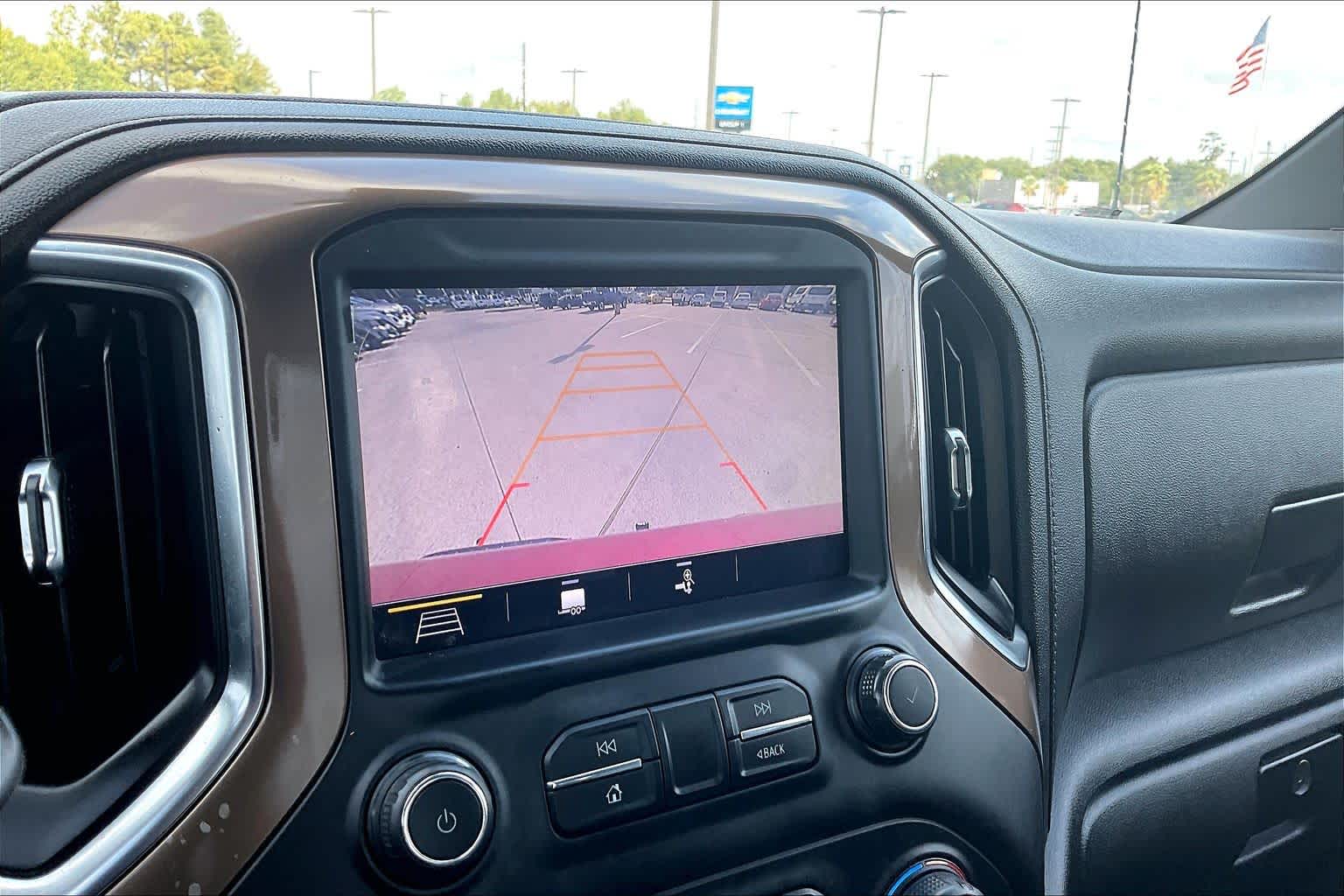 Used 2019 CAJUN RED TINTCOAT Chevrolet High Country image 29