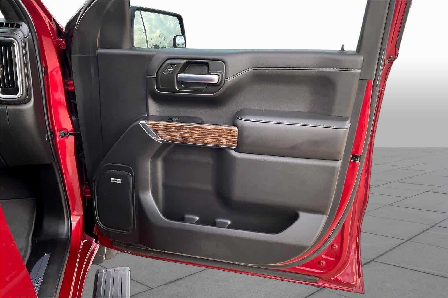 Used 2019 CAJUN RED TINTCOAT Chevrolet High Country image 23
