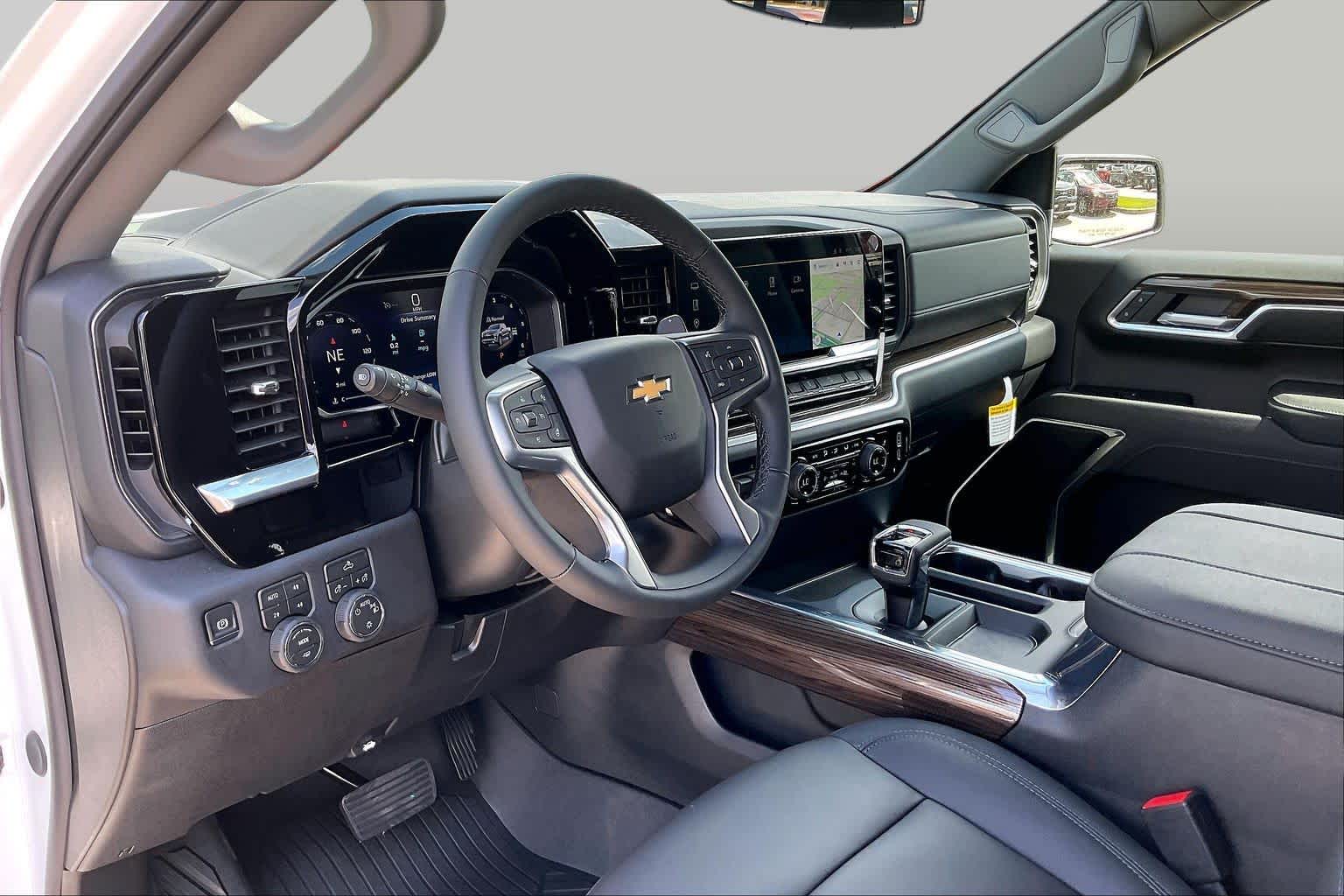 New 2026 Summit White Chevrolet LT image 9
