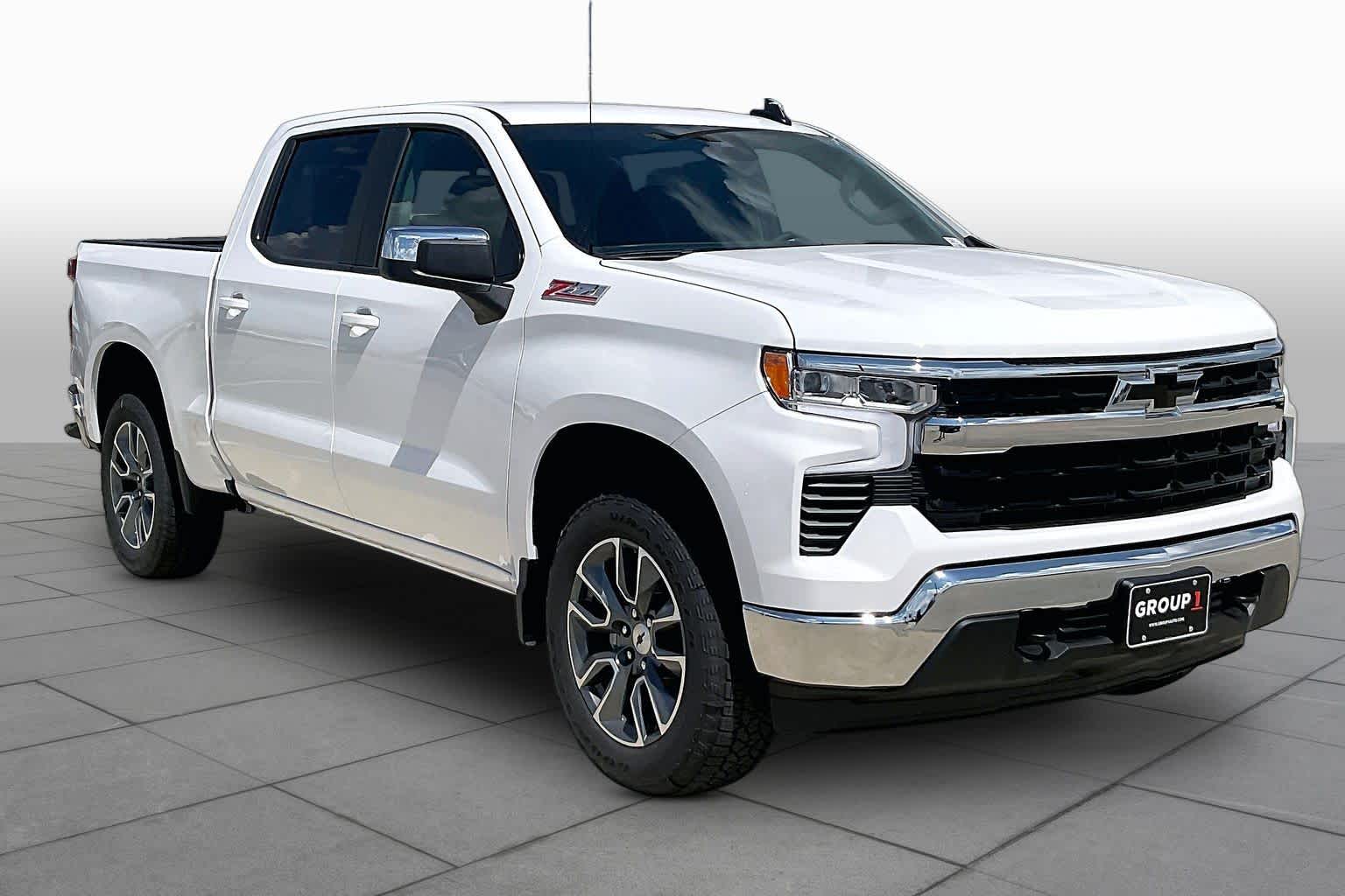 New 2026 Summit White Chevrolet LT image 3