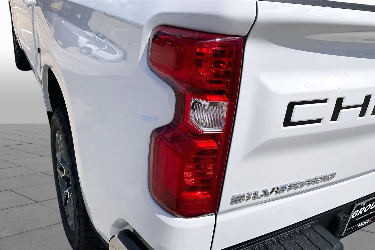 New 2026 Summit White Chevrolet LT image 14