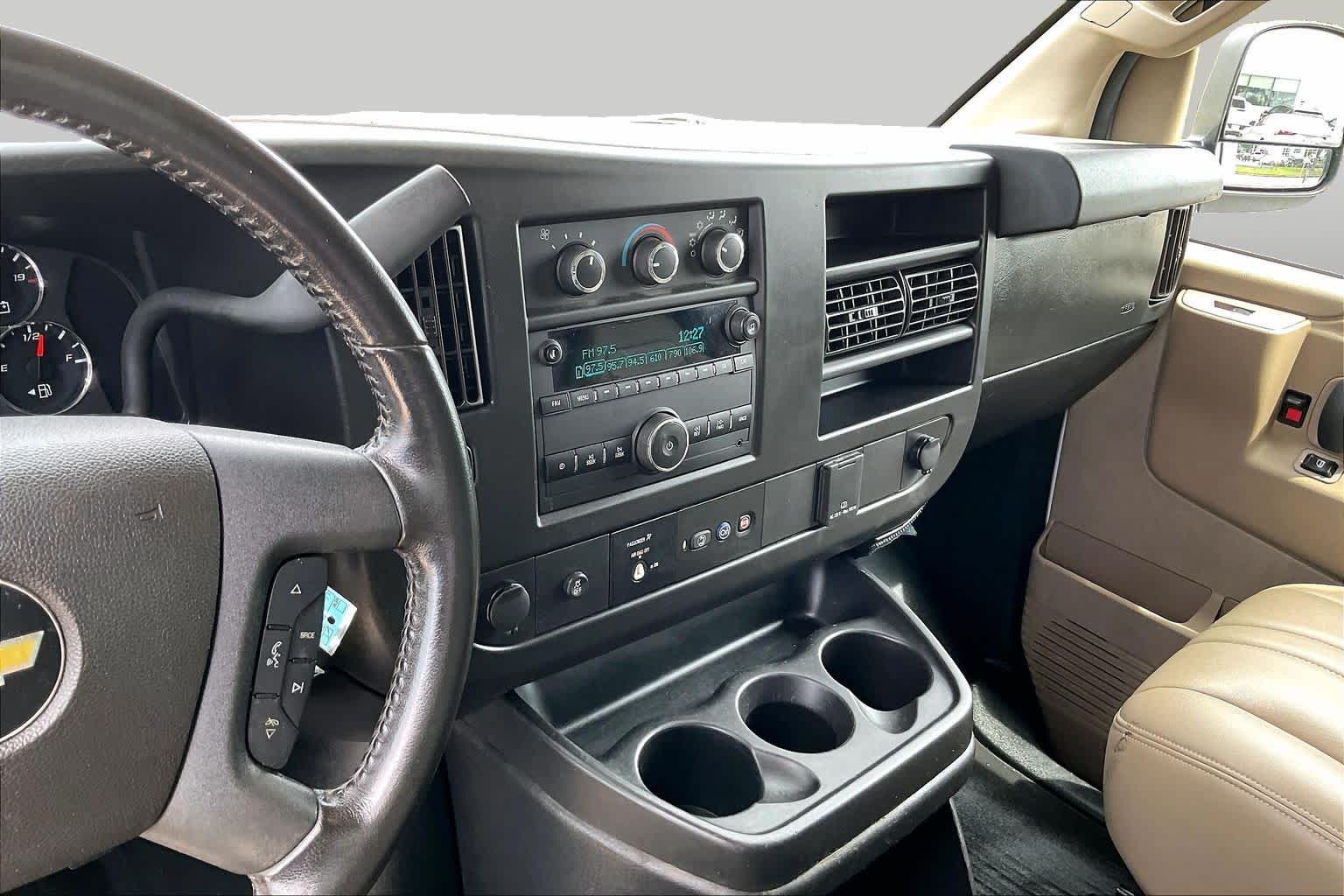 Pre-Owned 2021 Chevrolet Express Cargo 2500 RWD 2500 Regular Wheelbase WT
