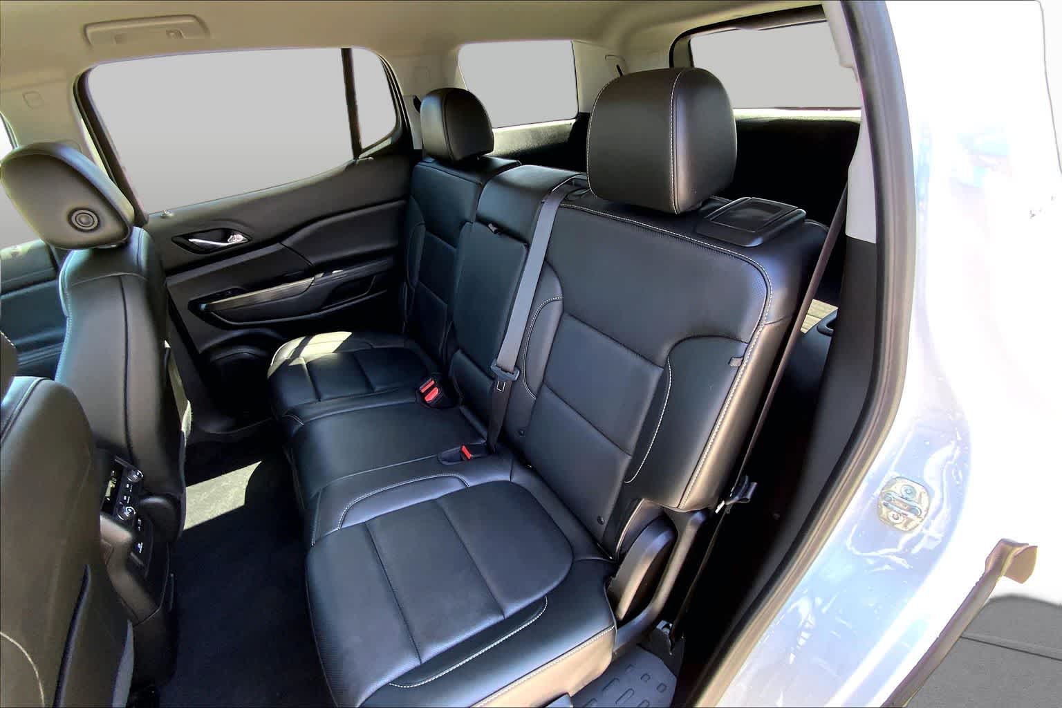 Certified Used 2023 Summit White GMC SLT image 39