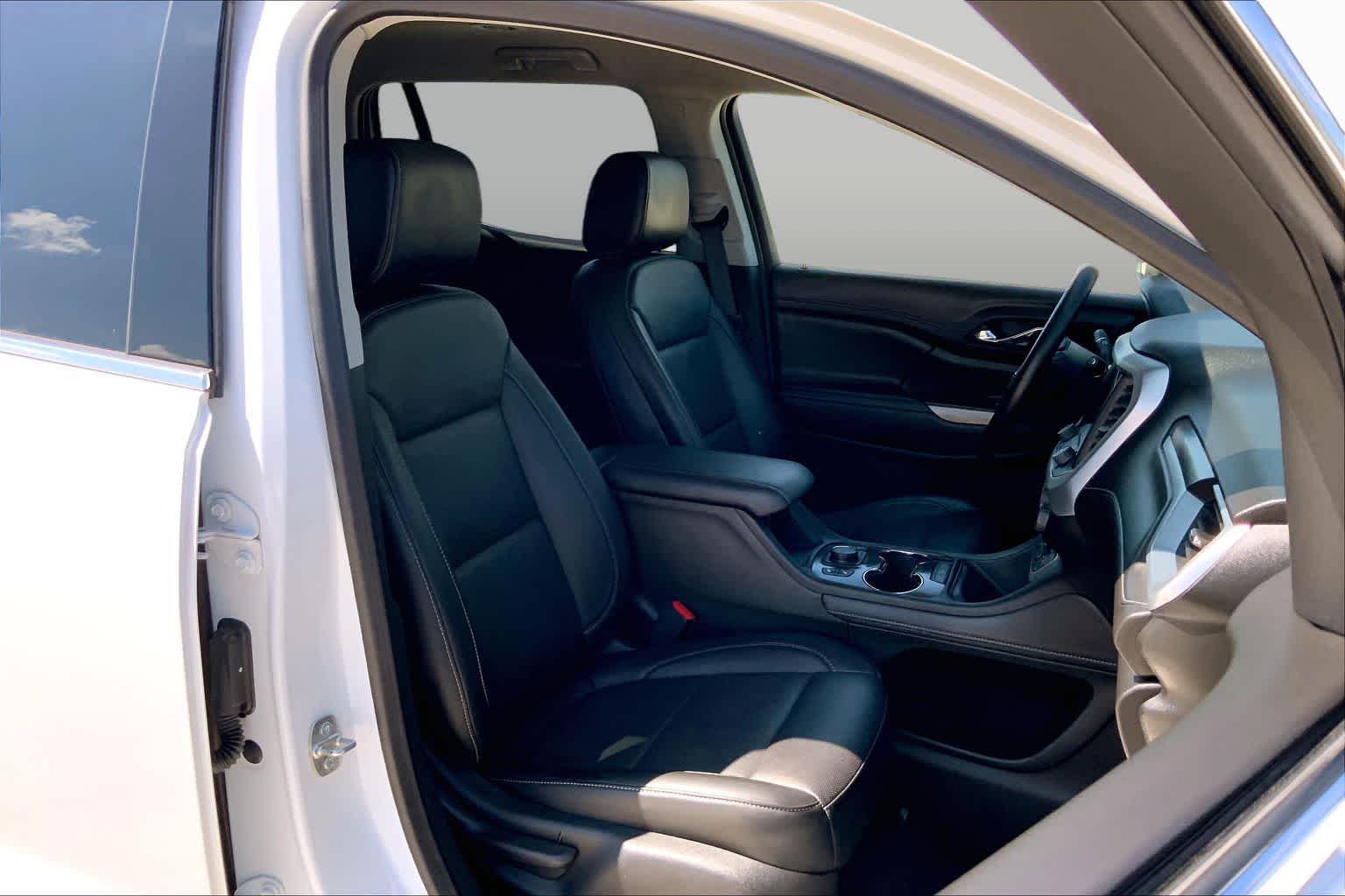 Certified Used 2023 Summit White GMC SLT image 17