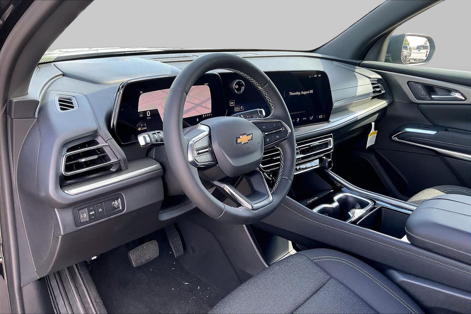New 2027 Mosaic Black Metallic Chevrolet LT image 9