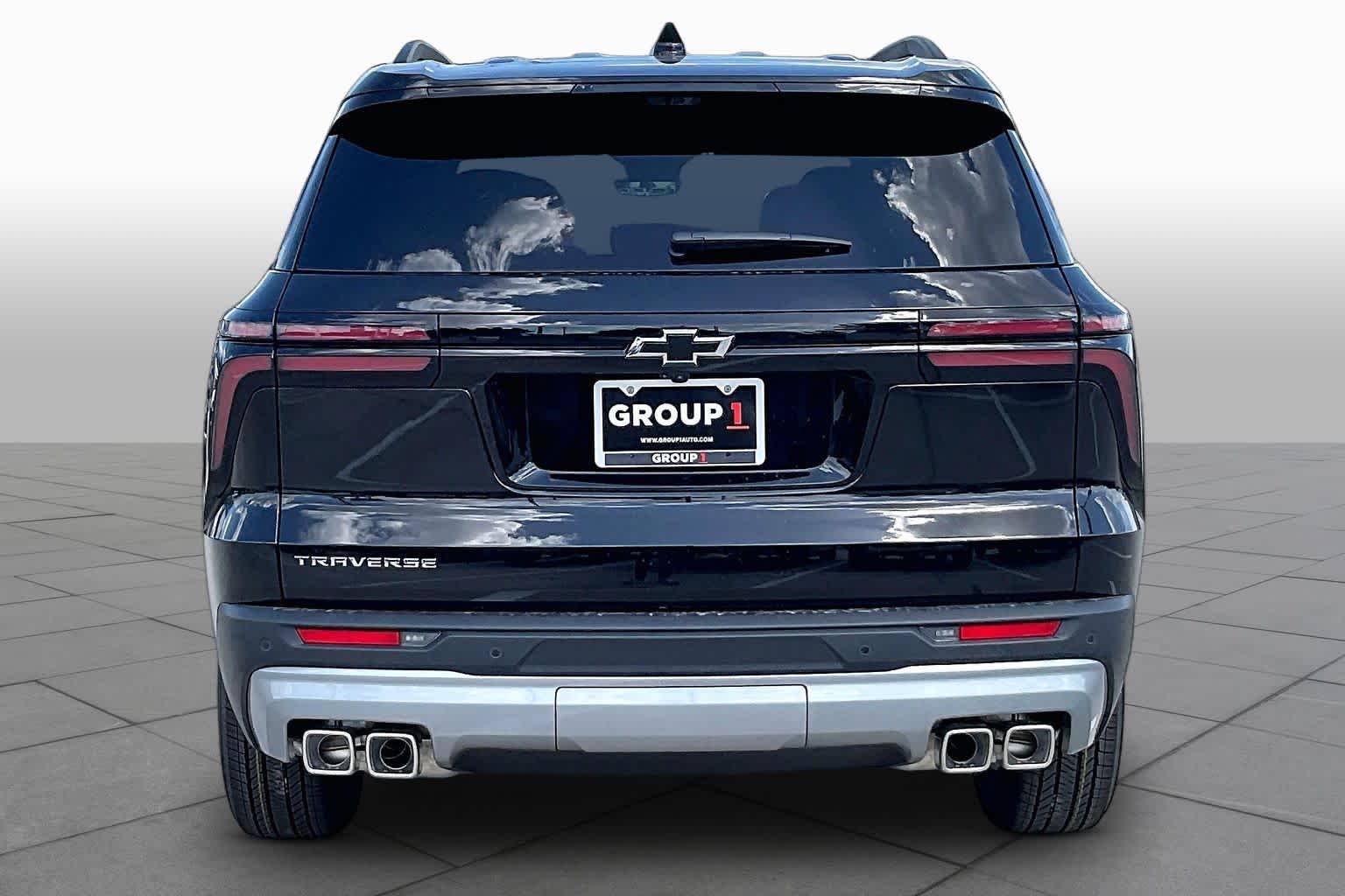 New 2027 Mosaic Black Metallic Chevrolet LT image 5