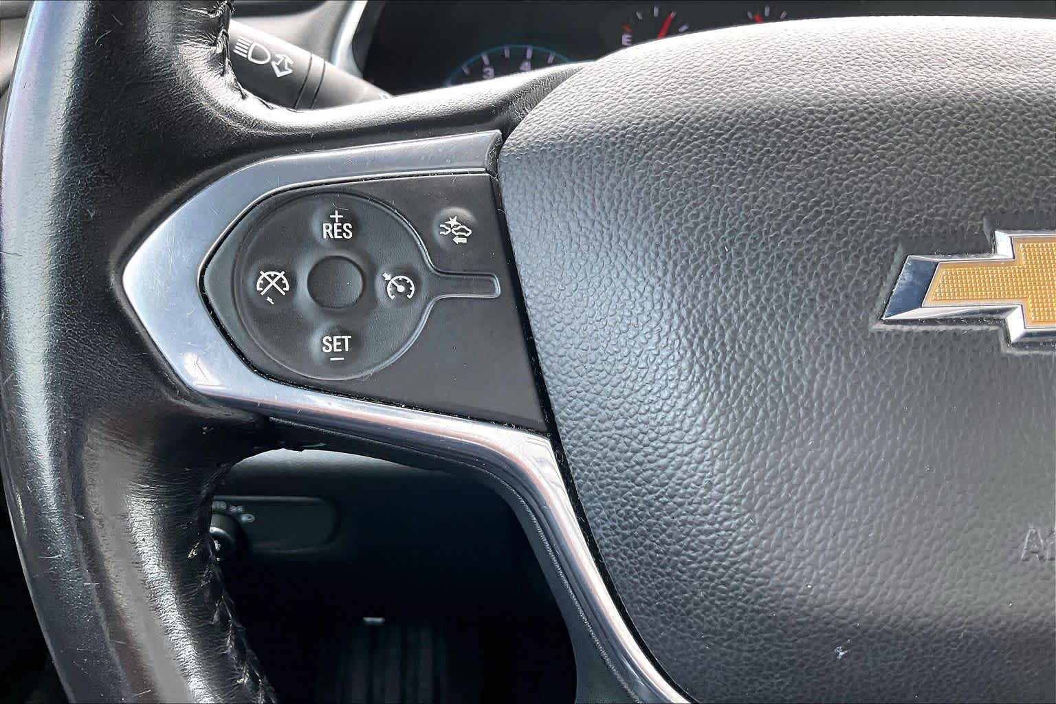 Used 2022 MOSAIC BLACK METALLIC Chevrolet LT Cloth image 22