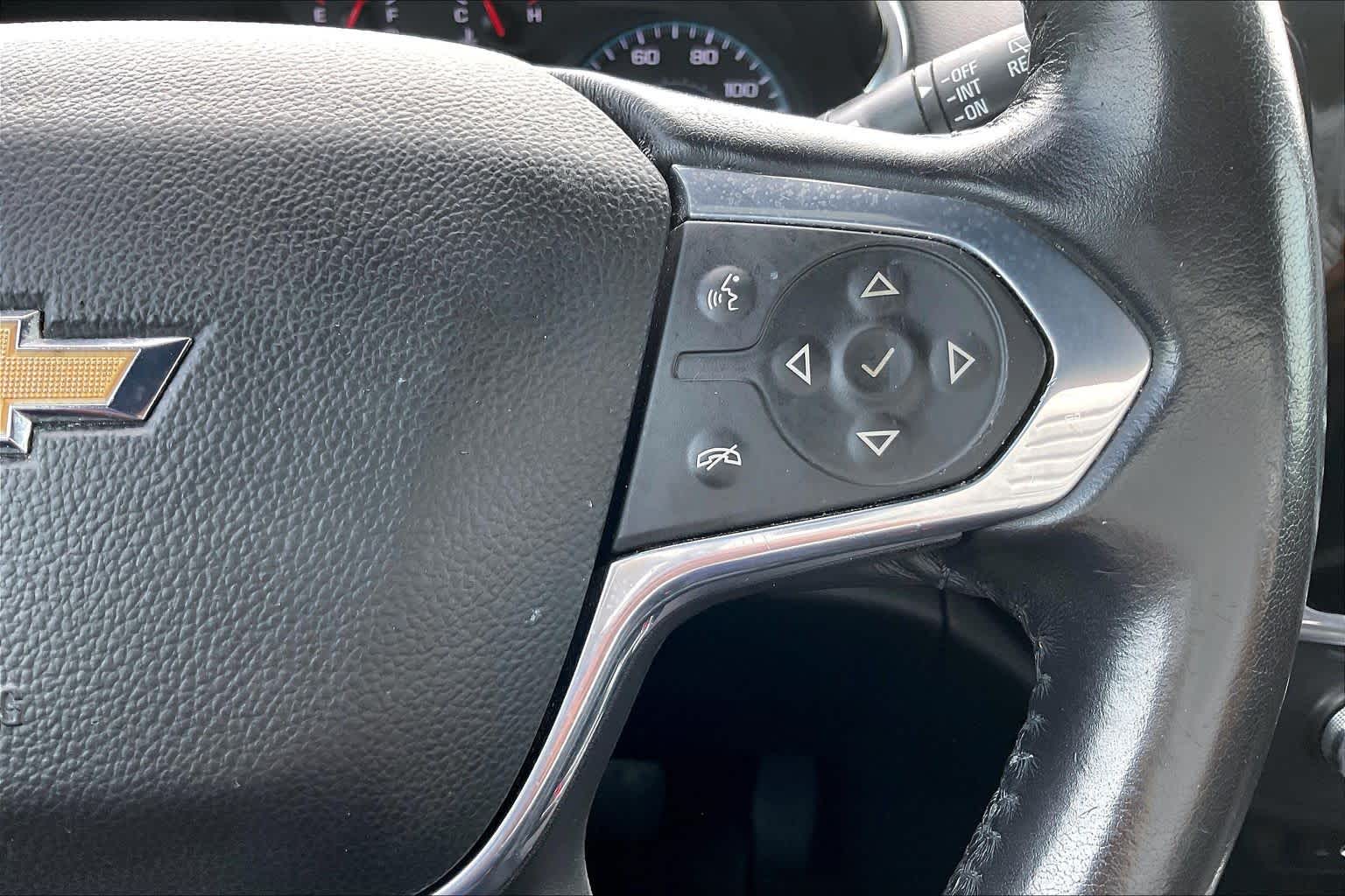 Used 2022 MOSAIC BLACK METALLIC Chevrolet LT Cloth image 23
