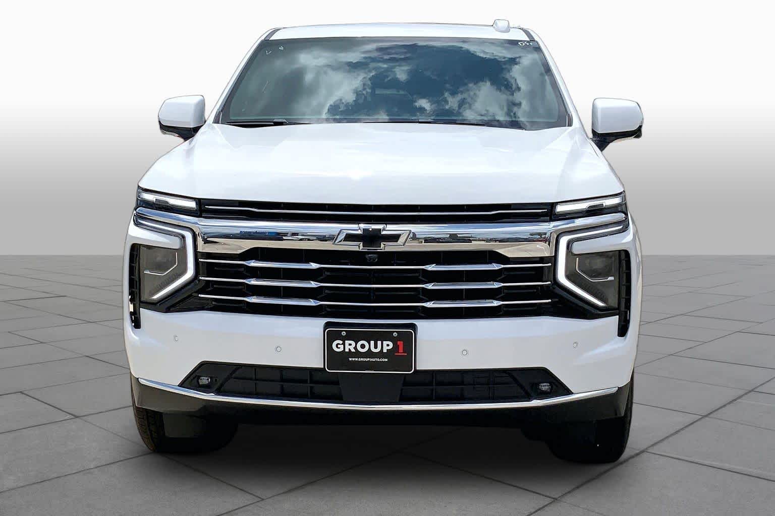 2026 Chevrolet Suburban LT - Photo 2