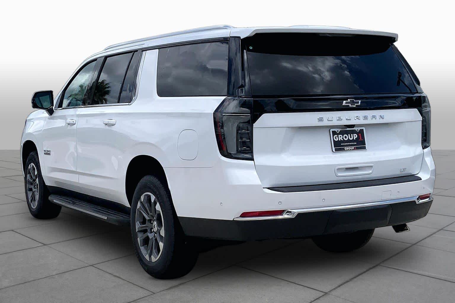 2026 Chevrolet Suburban LT - Photo 4
