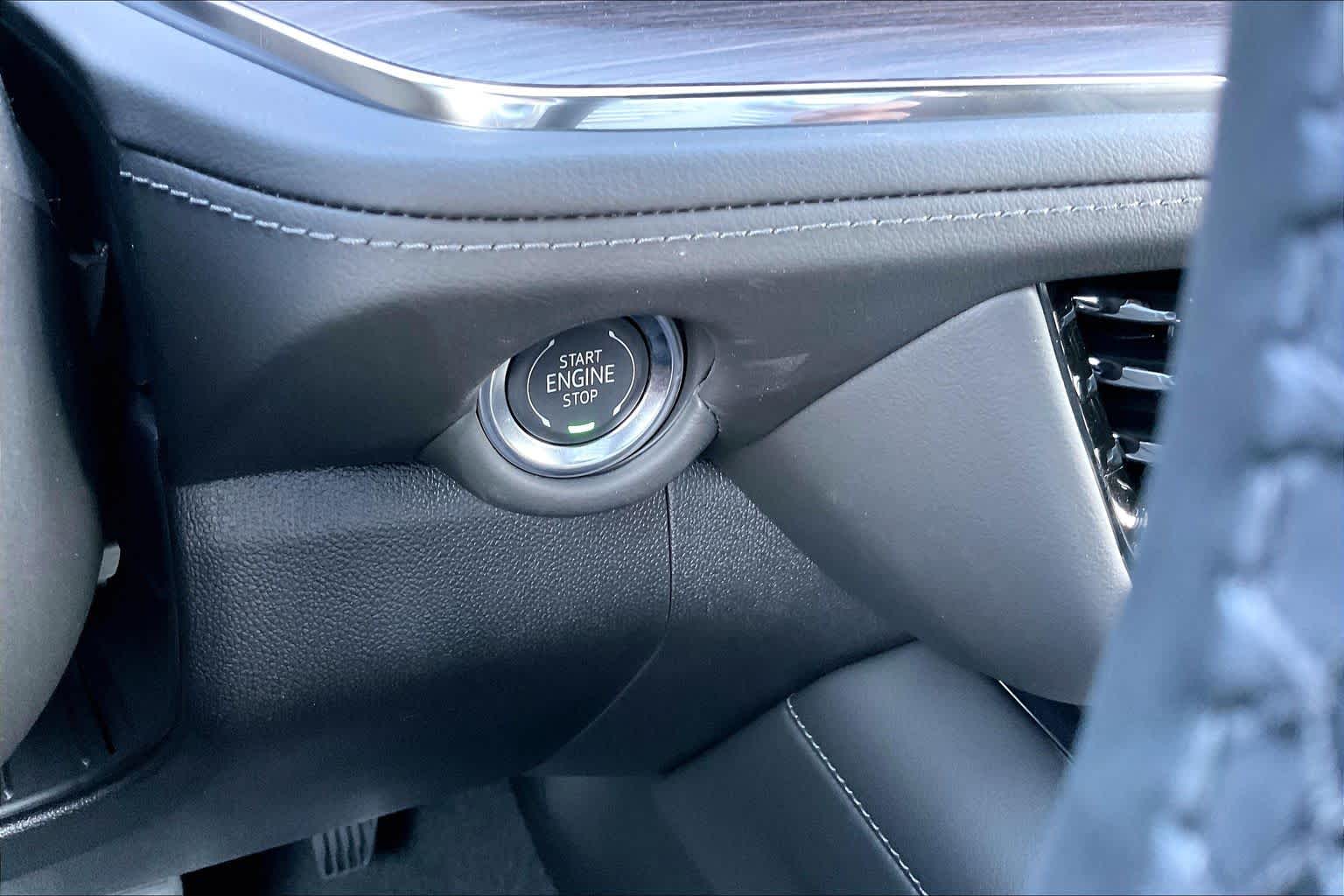 New 2026 Summit White Chevrolet Z71 image 20