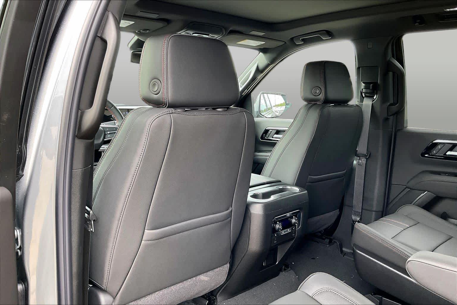 New 2027 Sterling Gray Metallic Chevrolet RST image 22