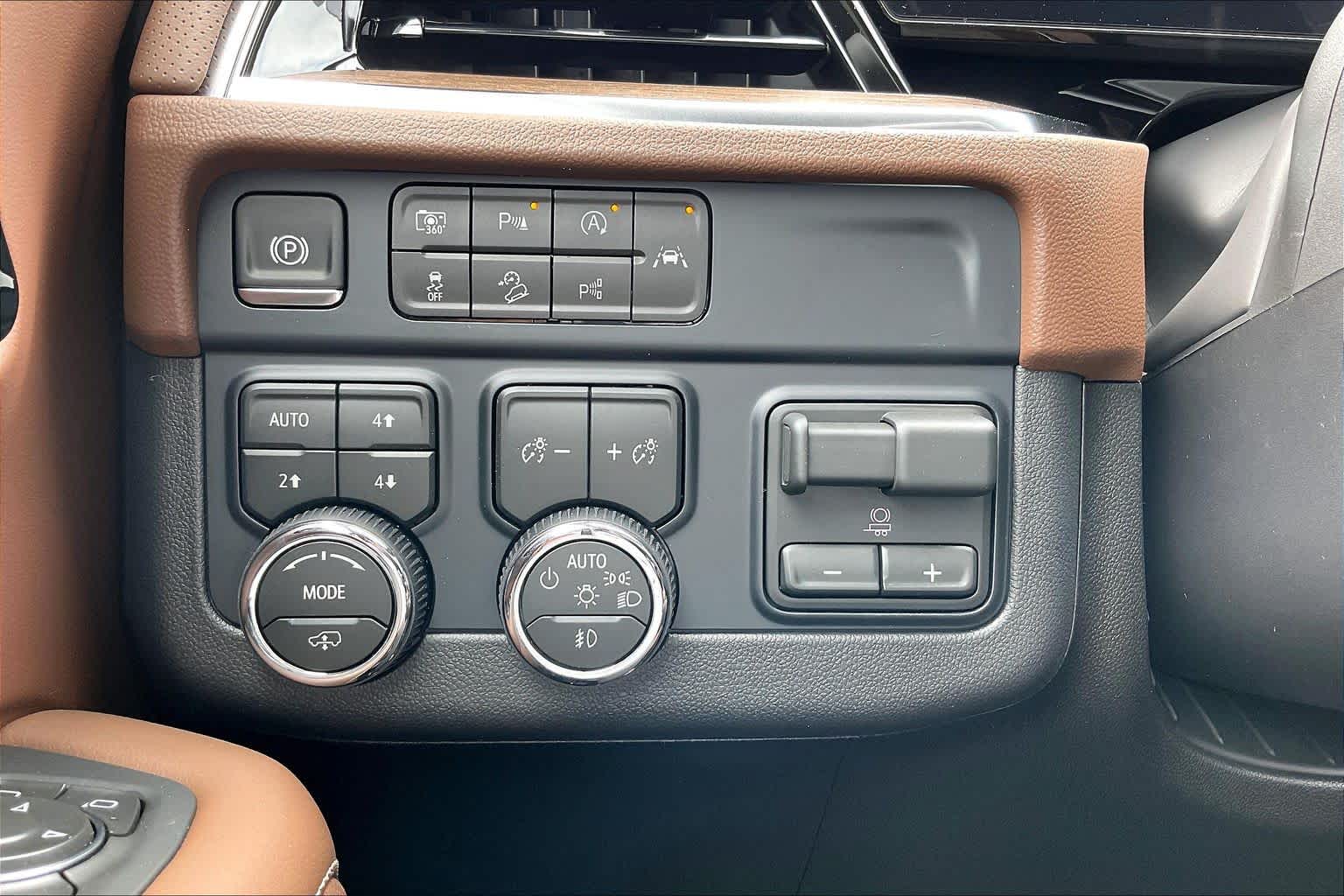 New 2027 Black Chevrolet High Country image 18