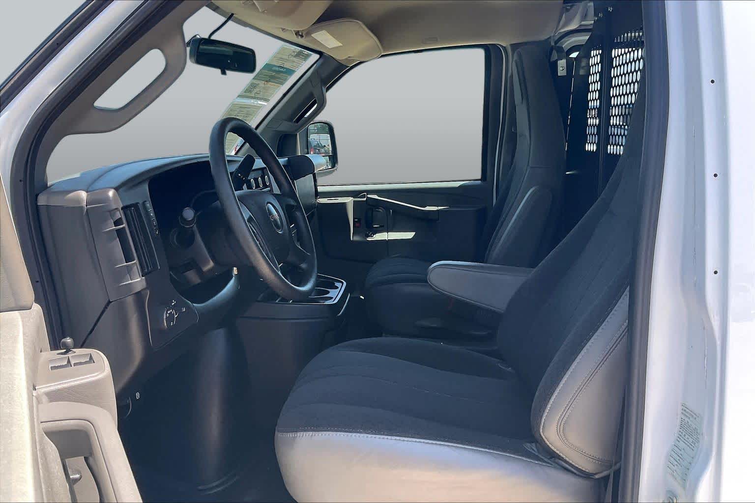 Pre-Owned 2025 GMC Savana Cargo Work Van