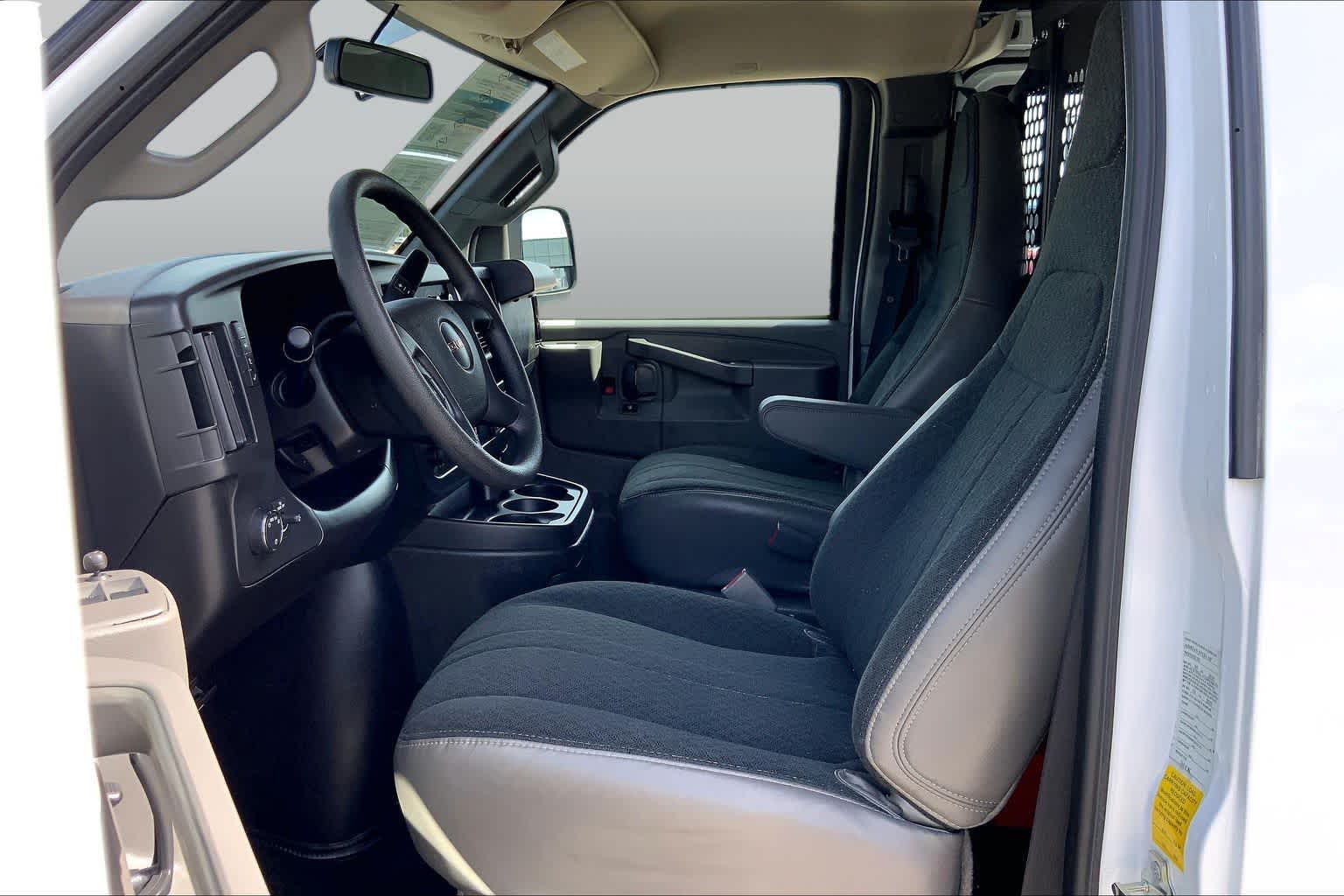 Pre-Owned 2025 GMC Savana Cargo Work Van