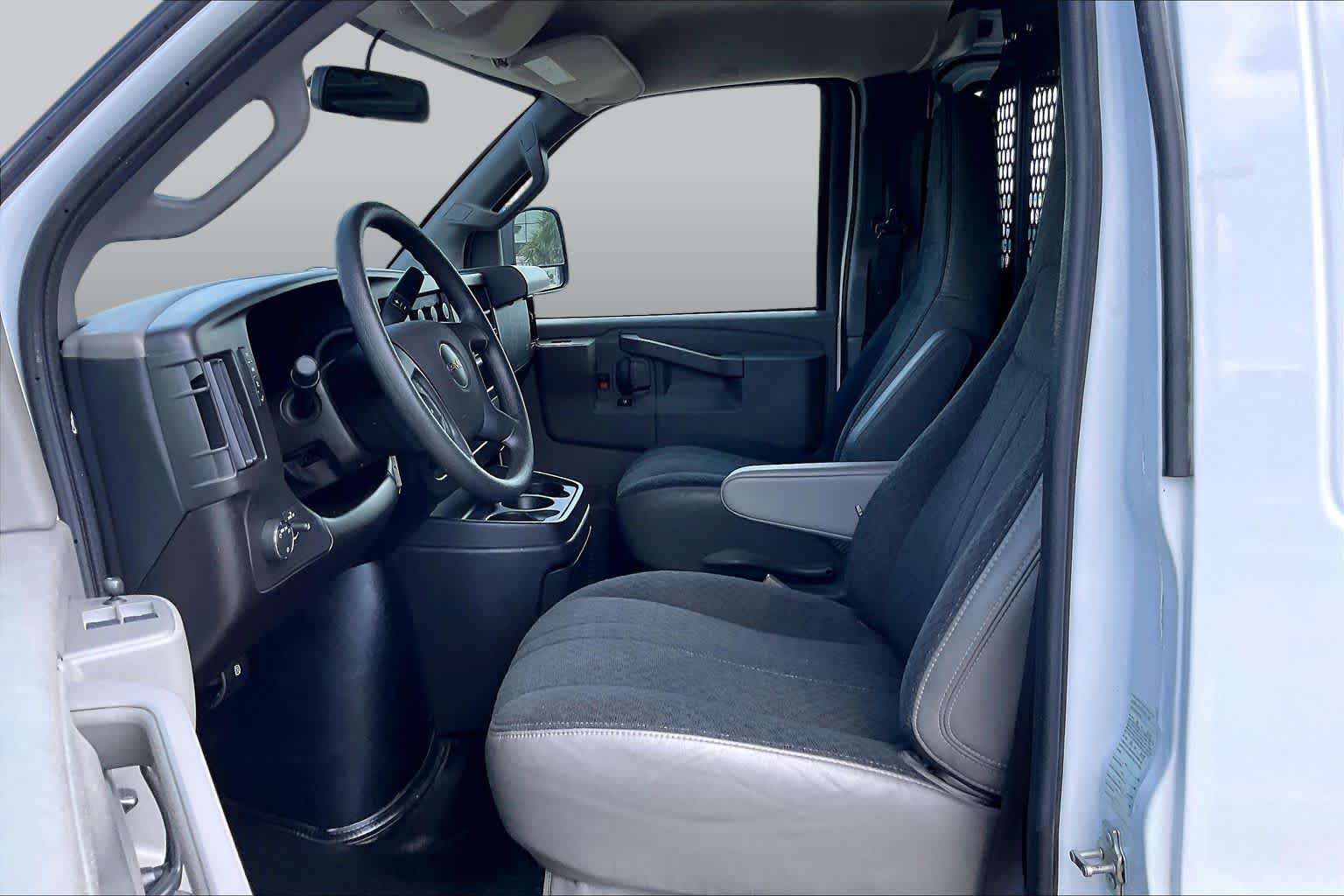 Certified Pre-Owned 2025 GMC Savana Cargo Work Van