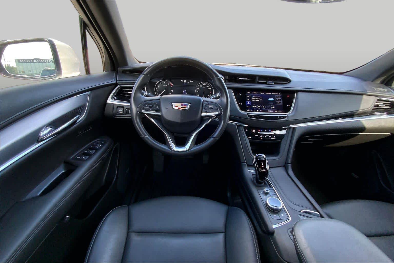 Pre-Owned 2024 Cadillac XT6 Luxury