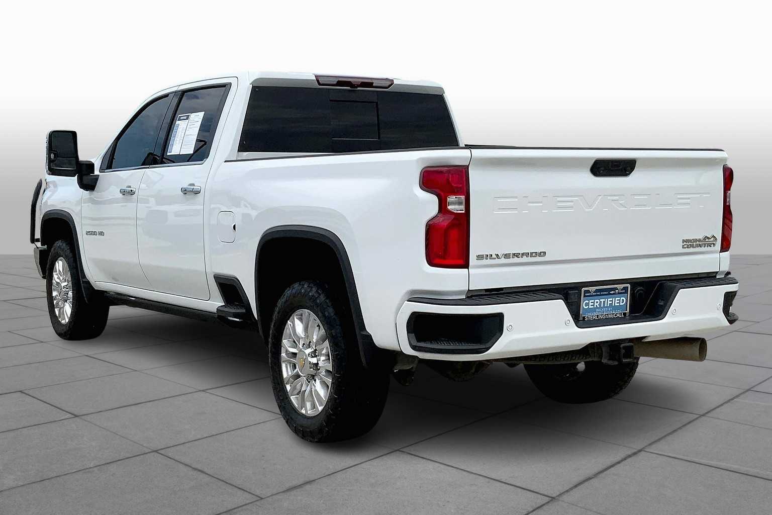 Used 2023 White Chevrolet High Country image 12