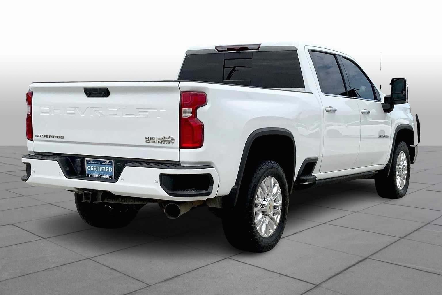 Used 2023 White Chevrolet High Country image 13