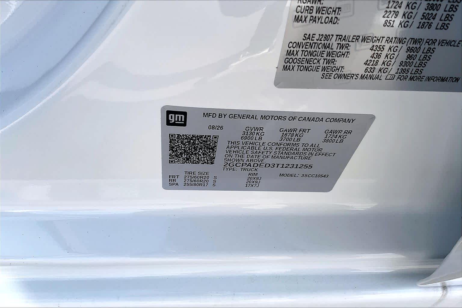 New 2026 Summit White Chevrolet RST image 21