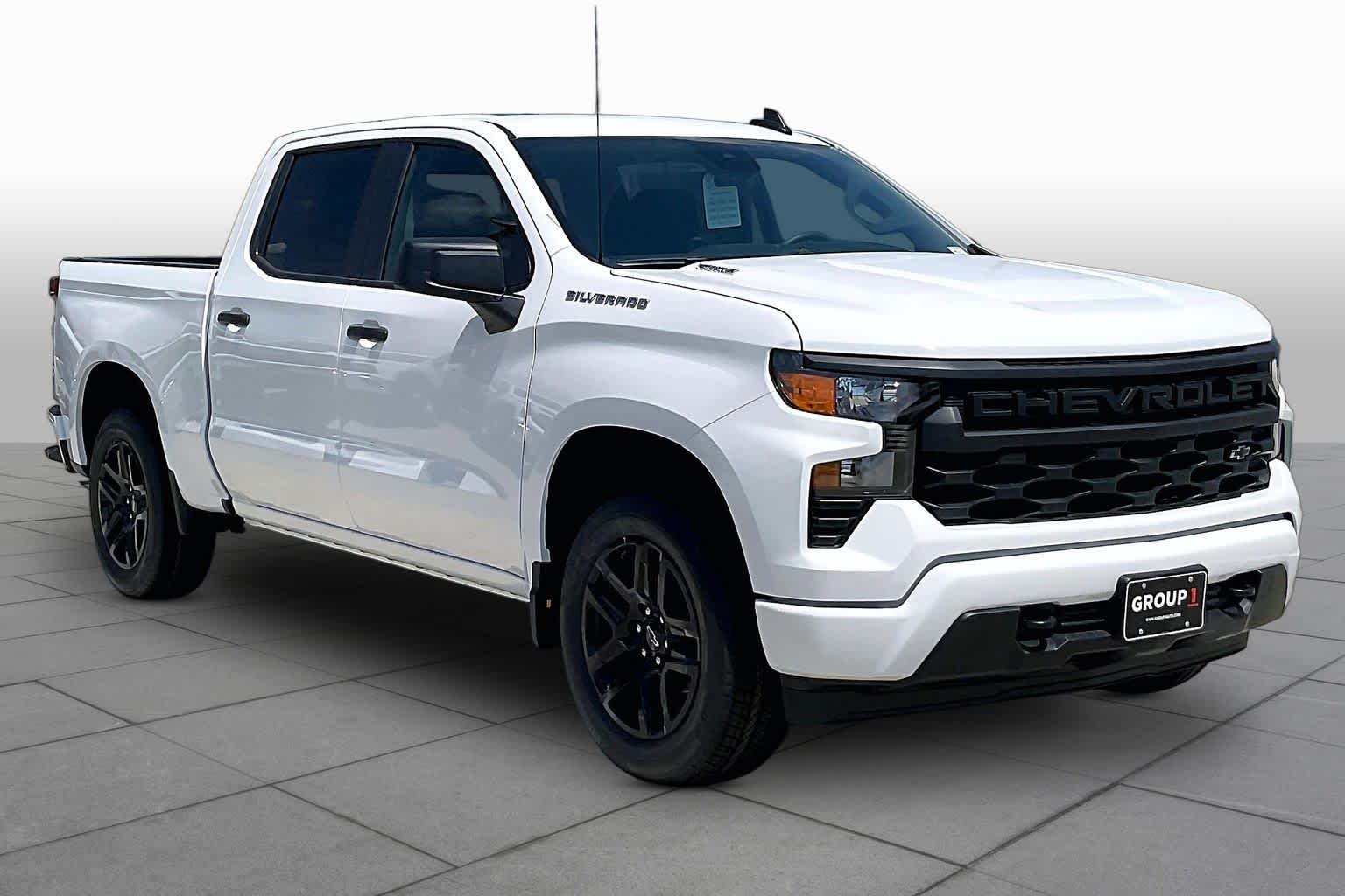 New 2026 Summit White Chevrolet Custom image 3