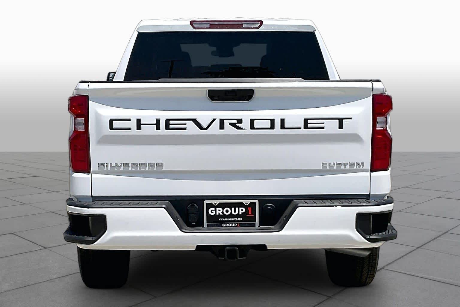 New 2026 Summit White Chevrolet Custom image 5