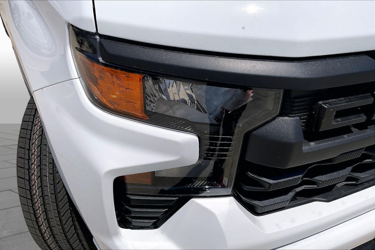 New 2026 Summit White Chevrolet Custom image 13