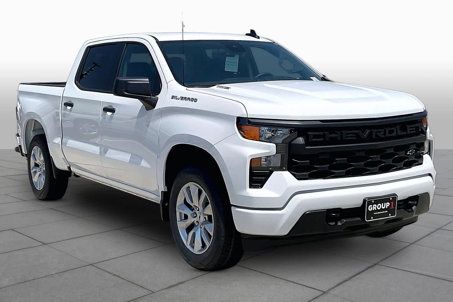 New 2026 Summit White Chevrolet Custom image 3